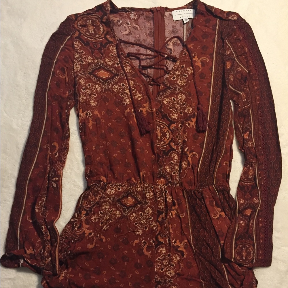 Pacsun Printed Long-sleeve Romper